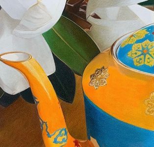 Magnolia and Moroccan teapot